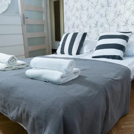 Downtown Living Franciszkanska 2 *